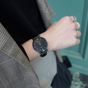 RELOJ STANDARD NEGRO