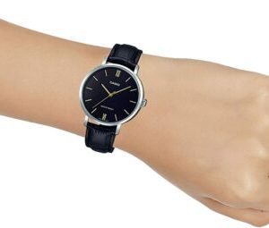 RELOJ STANDARD NEGRO