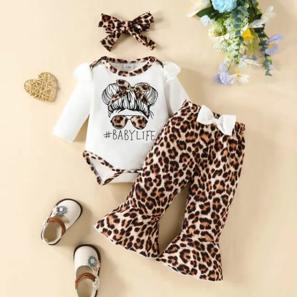 Traje casual diseño de leopardo